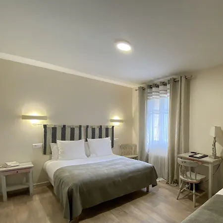 ホテル Des Roches - Climatisation Les Eyzies