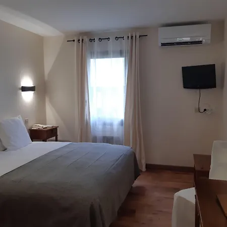 ホテル Des Roches - Climatisation 3*